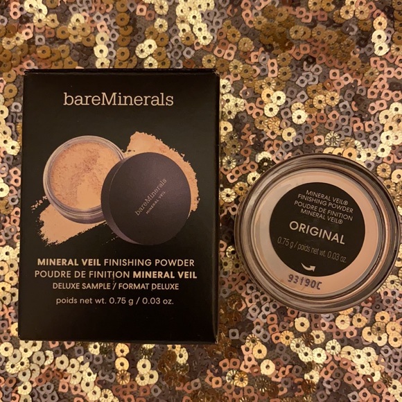 Mini Makeup Collection Kiss Clinique NIB - Picture 4 of 5